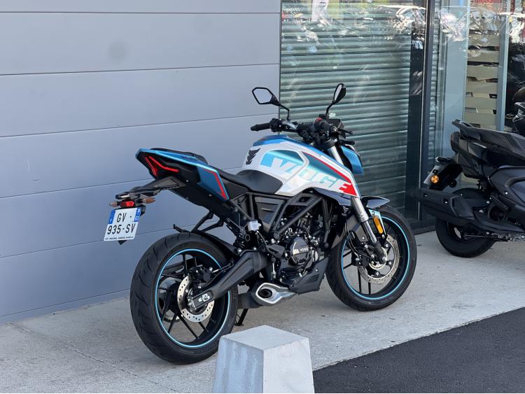 VOGE 125 R