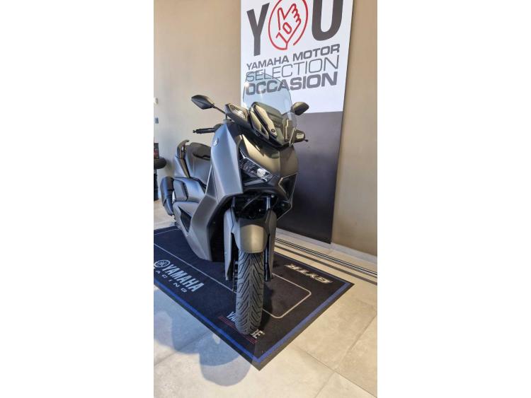 YAMAHA XMAX 300 120 € / mois