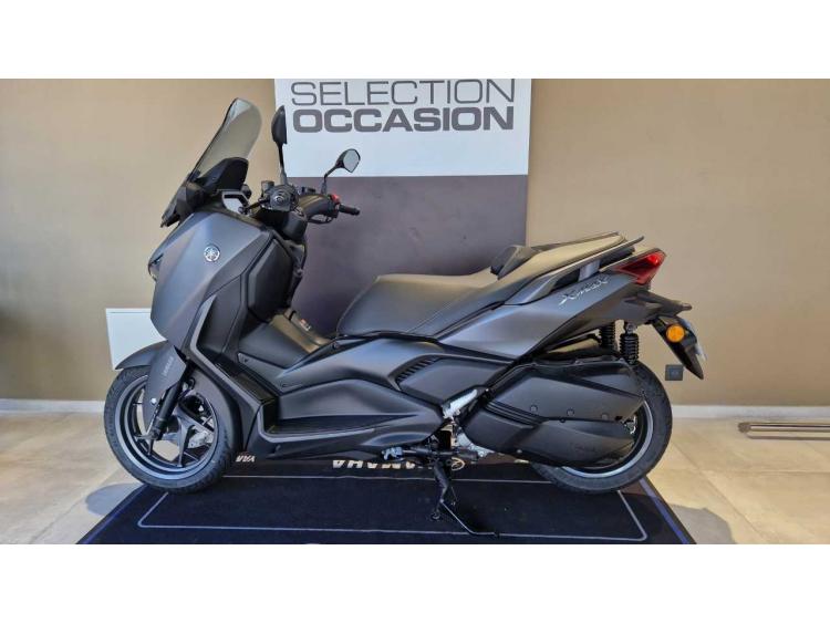 YAMAHA XMAX 300 120 € / mois