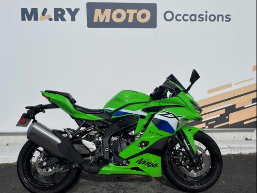 KAWASAKI Ninja ZX-4RR