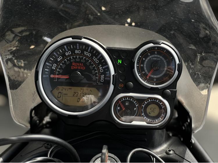 ROYAL ENFIELD HIMALAYAN 410