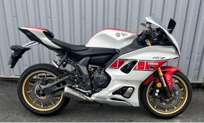 YAMAHA YZF-R7