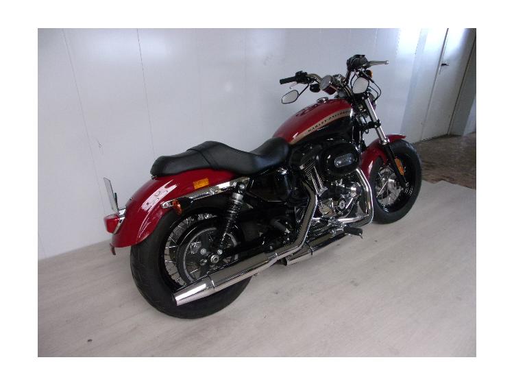 HARLEY-DAVIDSON SPORTSTER CUSTOM 1200