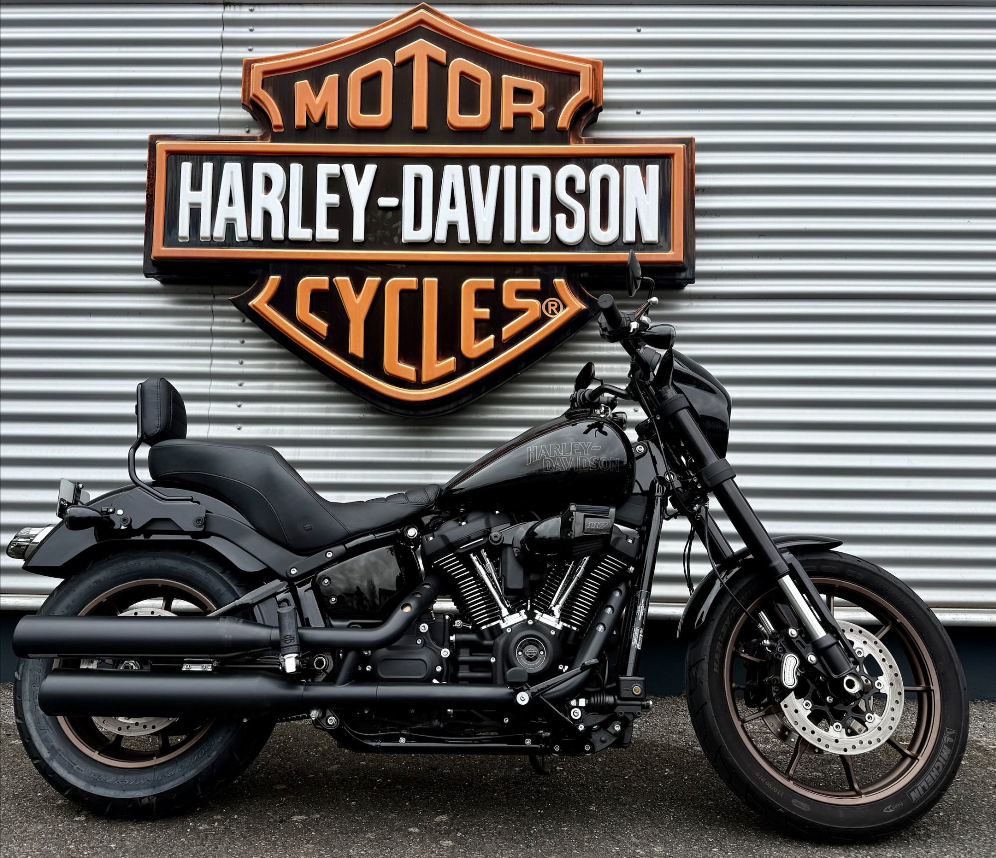 HARLEY-DAVIDSON SOFTAIL LOW RIDER 1923 S