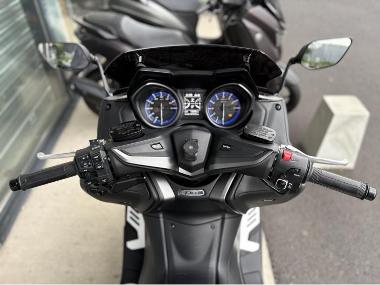 YAMAHA T-MAX 560 TECH MAX