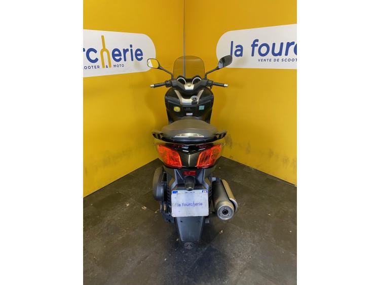 YAMAHA XMAX 125