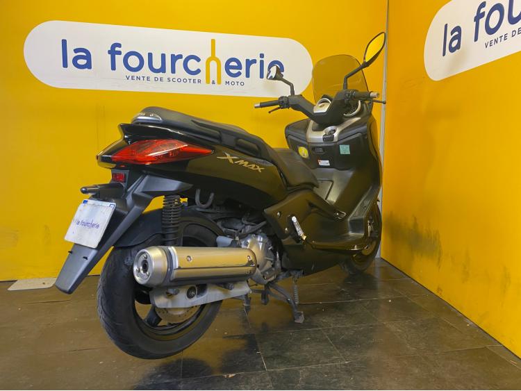 YAMAHA XMAX 125