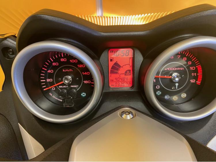 YAMAHA XMAX 125