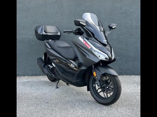 photo-annonce-honda-nss-forza-125-topbox_684c13d58dd1e026828928.jpg