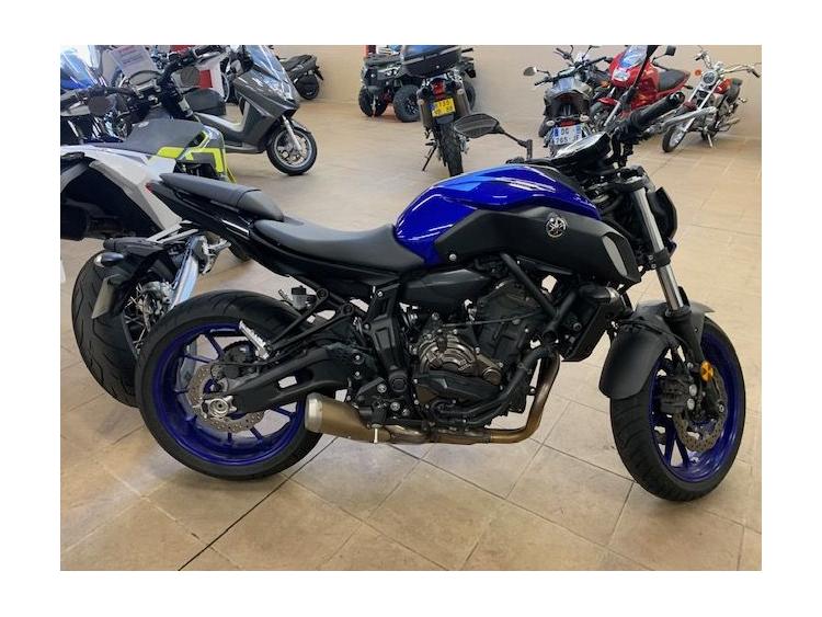 YAMAHA MT-07 (47.5CV)