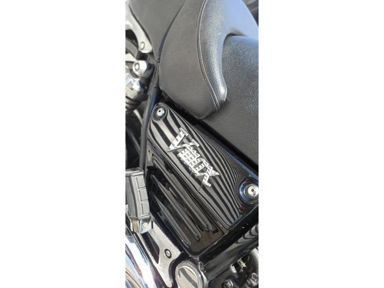 YAMAHA VMAX 1200