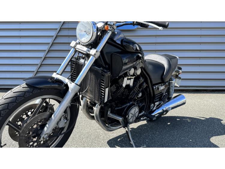 YAMAHA VMAX 1200