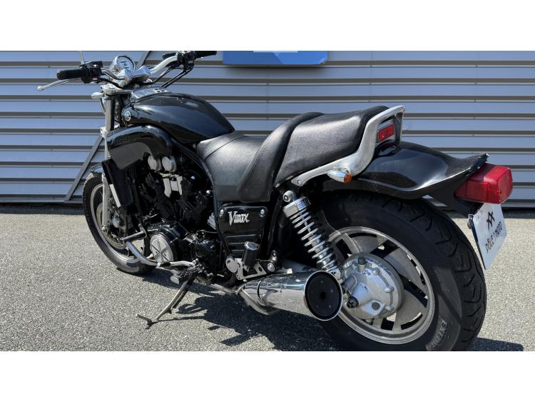 YAMAHA VMAX 1200
