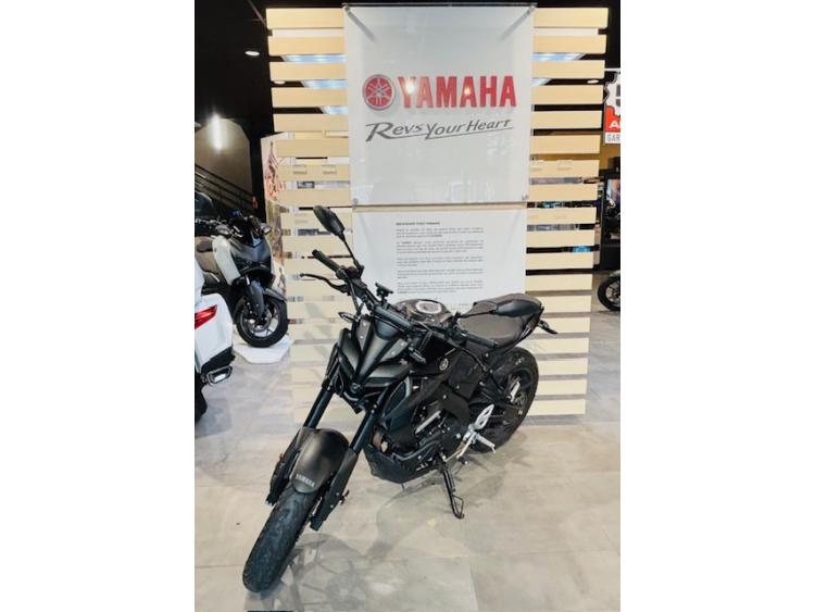 YAMAHA MT-125