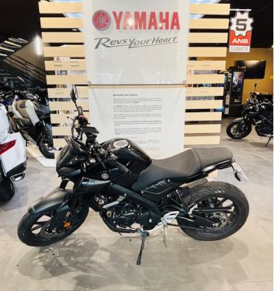 YAMAHA MT-125