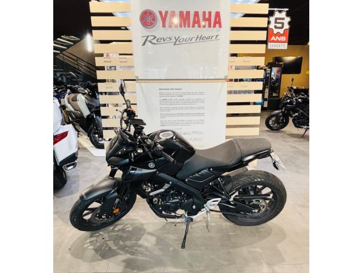 YAMAHA MT-125