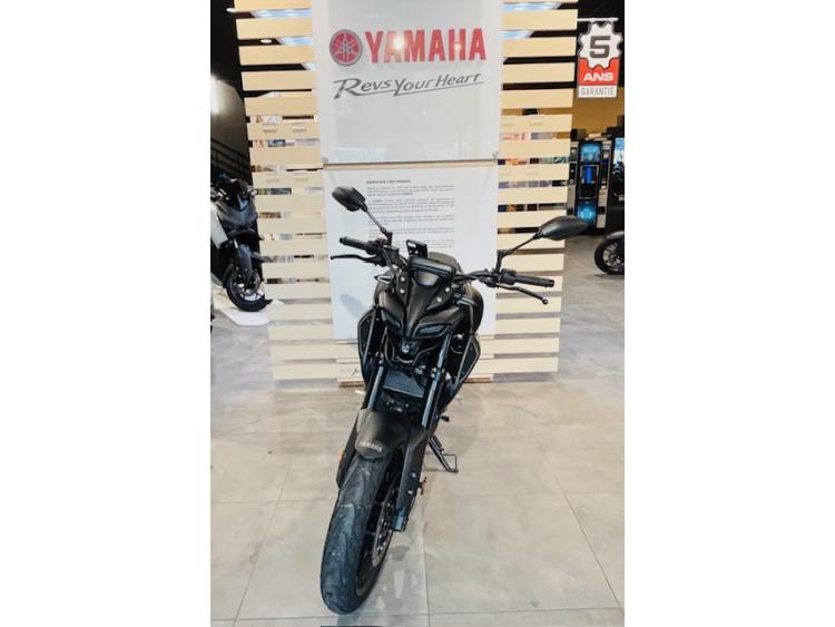 YAMAHA MT-125