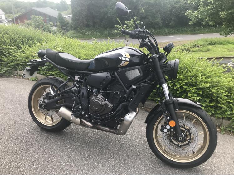 YAMAHA XSR 700