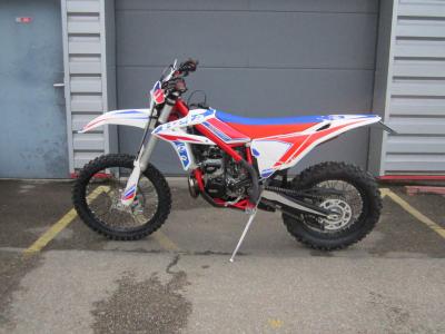 BETA XTRAINER 300