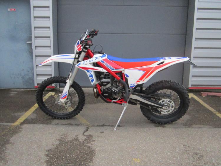 BETA XTRAINER 300