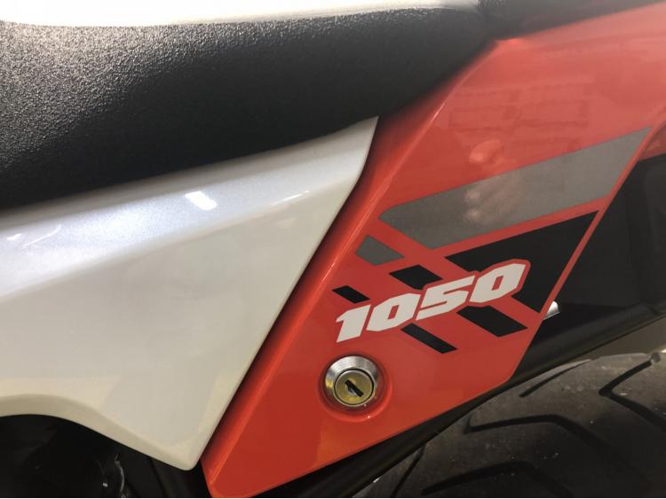 SUZUKI DL 1050 V-STROM XT 