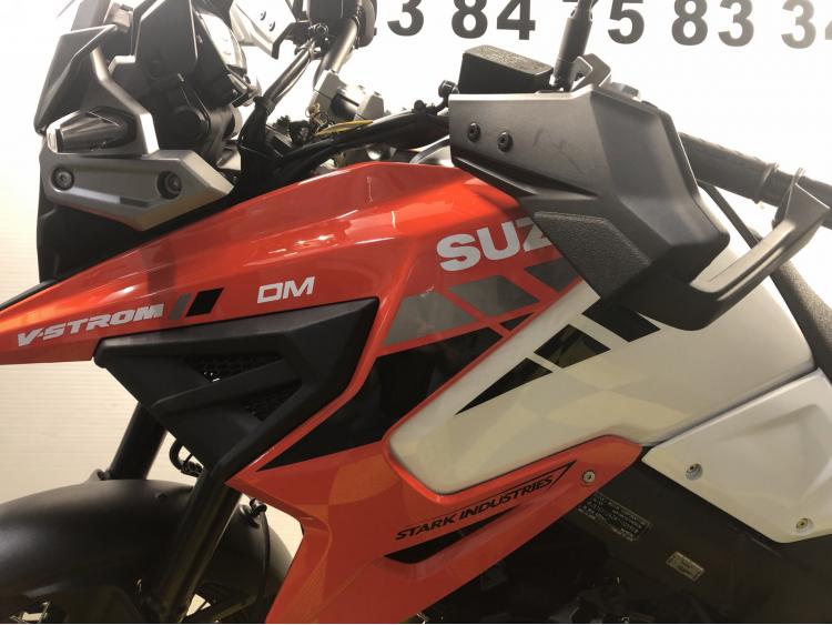 SUZUKI DL 1050 V-STROM XT 