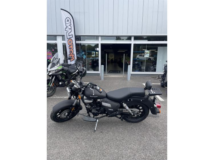 KEEWAY SUPERLIGHT 125