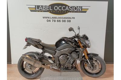 YAMAHA FZ8 R