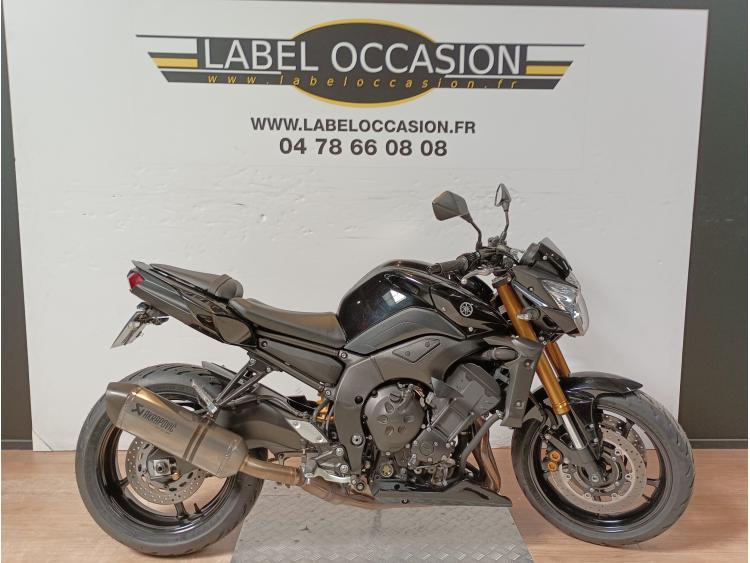 YAMAHA FZ8 R-LINE