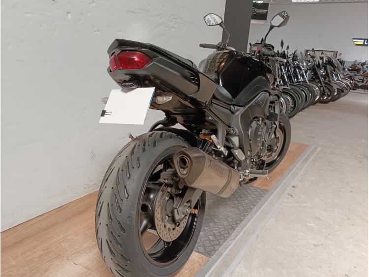 YAMAHA FZ8 R-LINE
