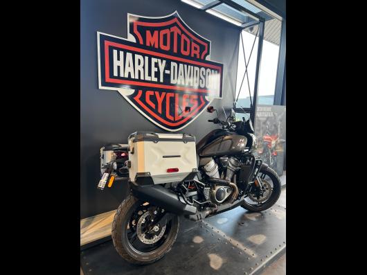 HARLEY-DAVIDSON ADVENTURE PAN AMERICA 1250