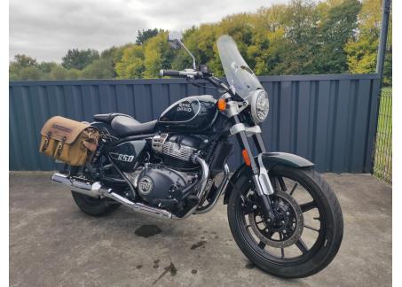 ROYAL ENFIELD SUPER METEOR 650