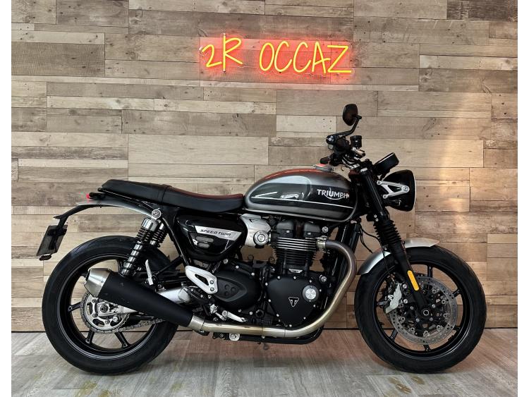 TRIUMPH SPEED TWIN 1200