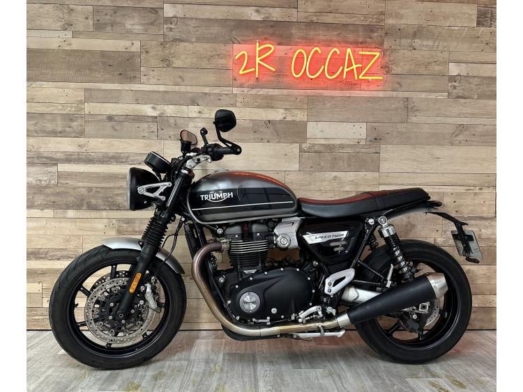 TRIUMPH SPEED TWIN 1200