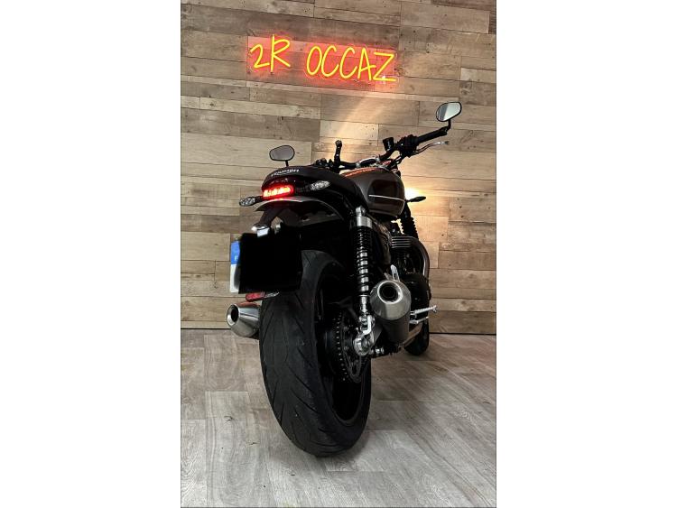 TRIUMPH SPEED TWIN 1200