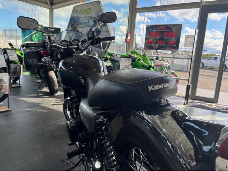 KAWASAKI W 800