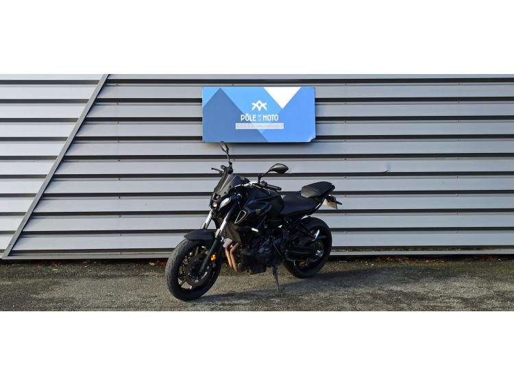 YAMAHA MT-07