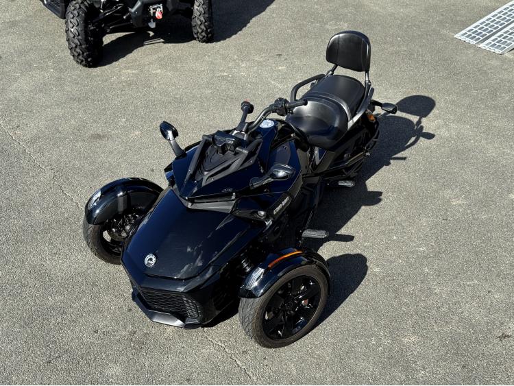 CAN-AM SPYDER F3 1330 Black can am canam rs f3s ryker 900