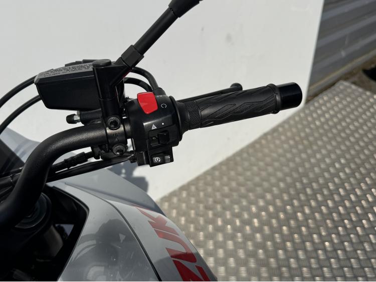 SUZUKI KATANA 1000