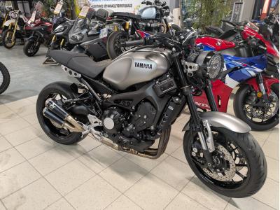 YAMAHA XSR 900