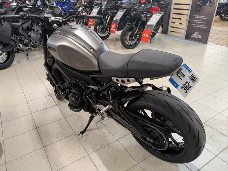 YAMAHA XSR 900