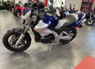 SUZUKI GSR 600