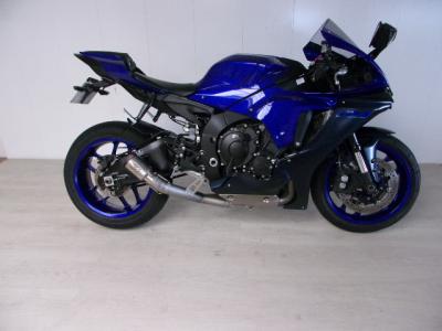 YAMAHA YZF 1000 R1