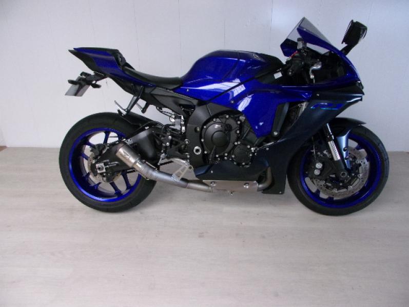 YAMAHA YZF 1000 R1