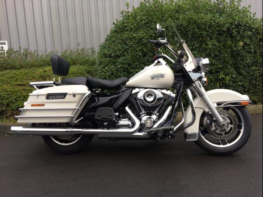 HARLEY-DAVIDSON TOURING ROAD KING 1690 POLICE