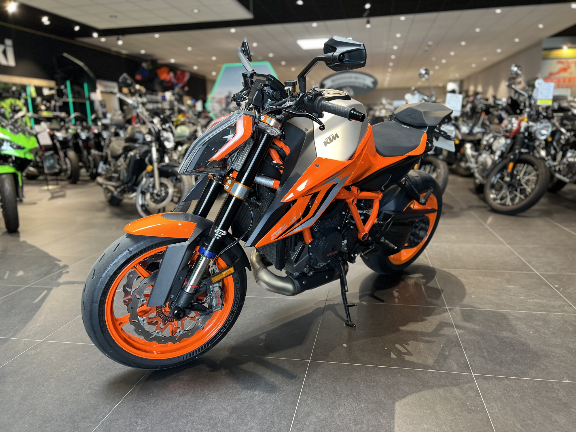 KTM 1290 SUPER DUKE R EVO