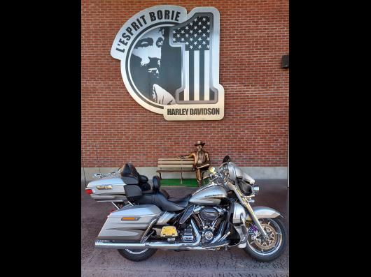 HARLEY-DAVIDSON TOURING ELECTRA GLIDE 1800 ULTRA LIMITED CVO