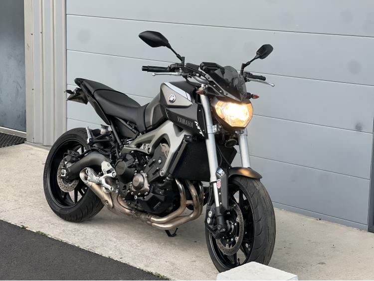 YAMAHA MT-09 ABS