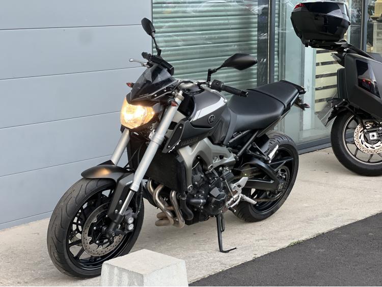 YAMAHA MT-09 ABS