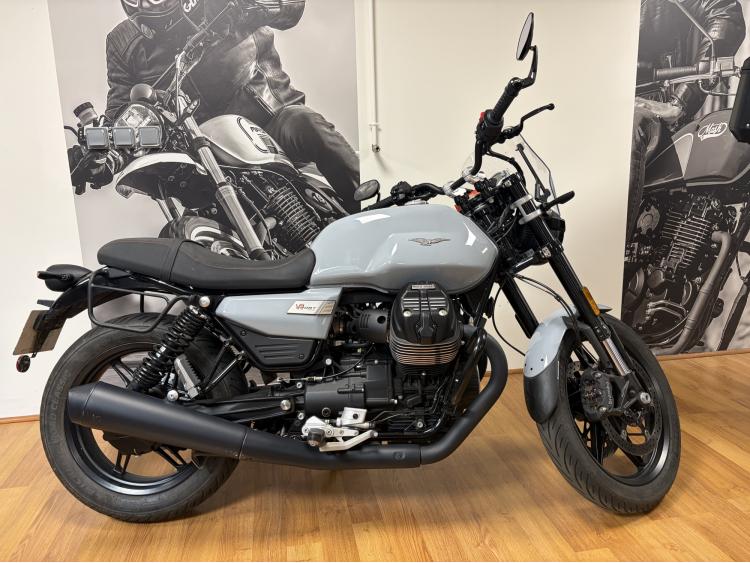 MOTO GUZZI V7 SPORT 850 / Comme neuve / 4006km 